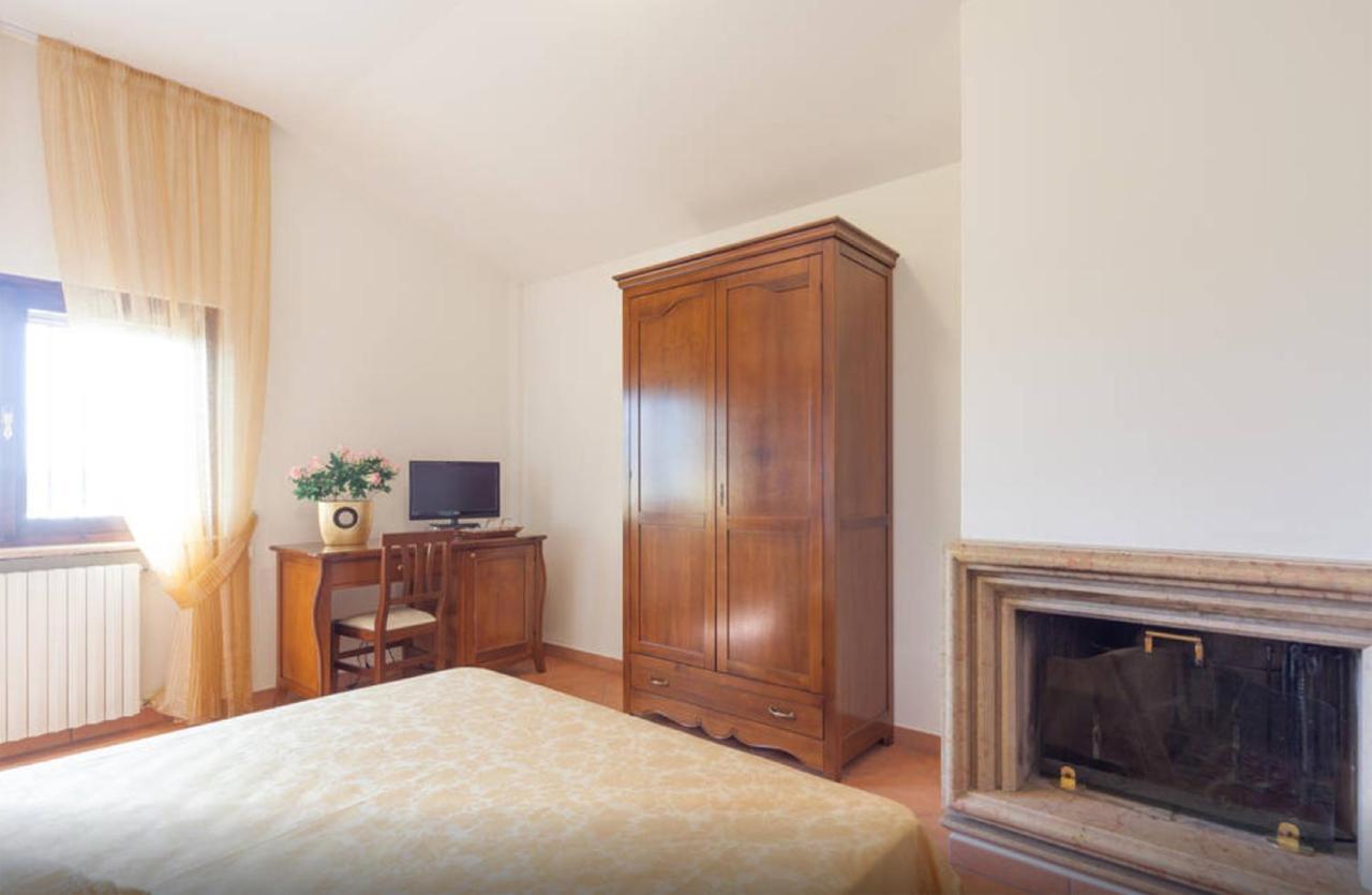 Cascina Tabachera X10 Country House Sirmione Garda Lake Pozzolengo Pokoj fotografie
